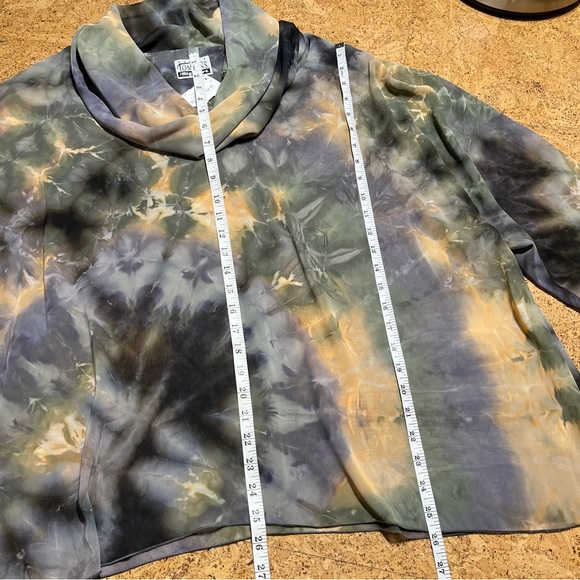 Carole Tomkins The Big Shirt Tie Dye Rayon Cowl Neck Paulie Shirt Sz 2(Sz 16-20) - Picture 11 of 16